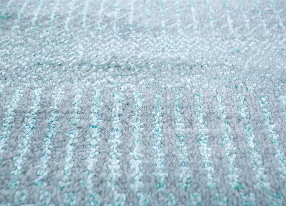 Wool Rug - 300 x 240 cm - light blue