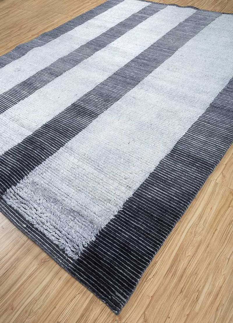 Wool Rug - 300 x 240 cm - silver