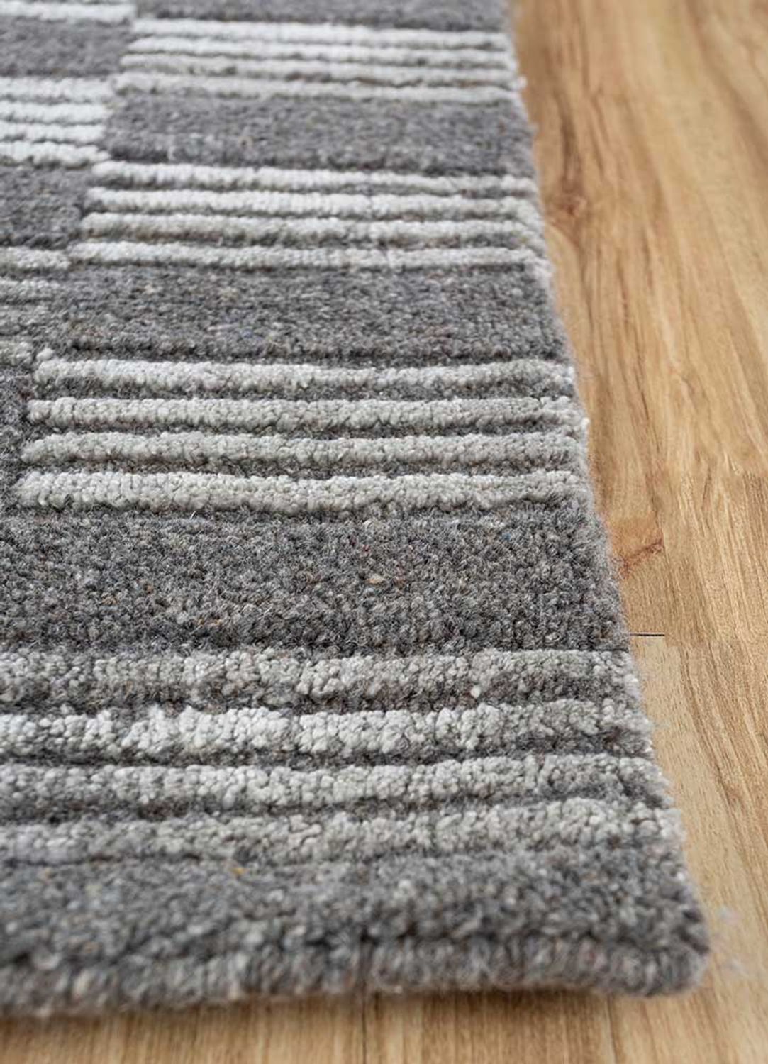 Rug 300x240cm