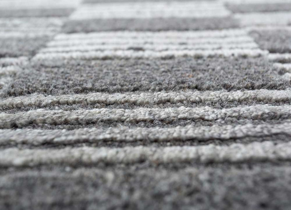 Rug - 300 x 240 cm - black and white