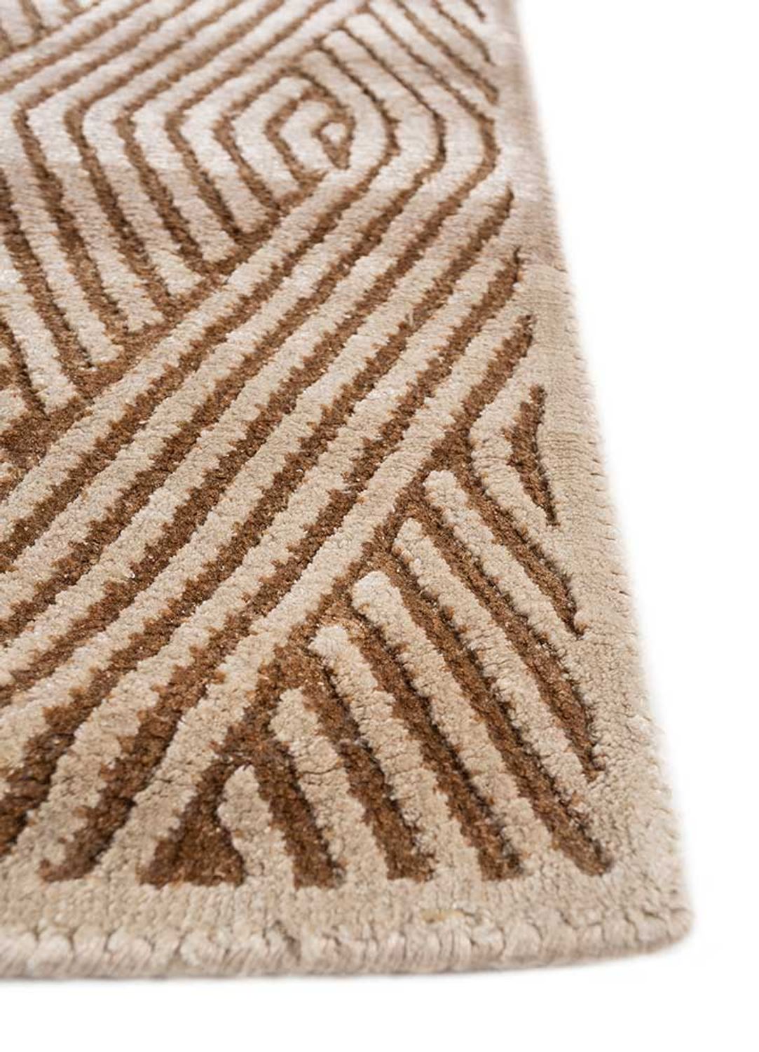 DP02-RUG1145273-270x180