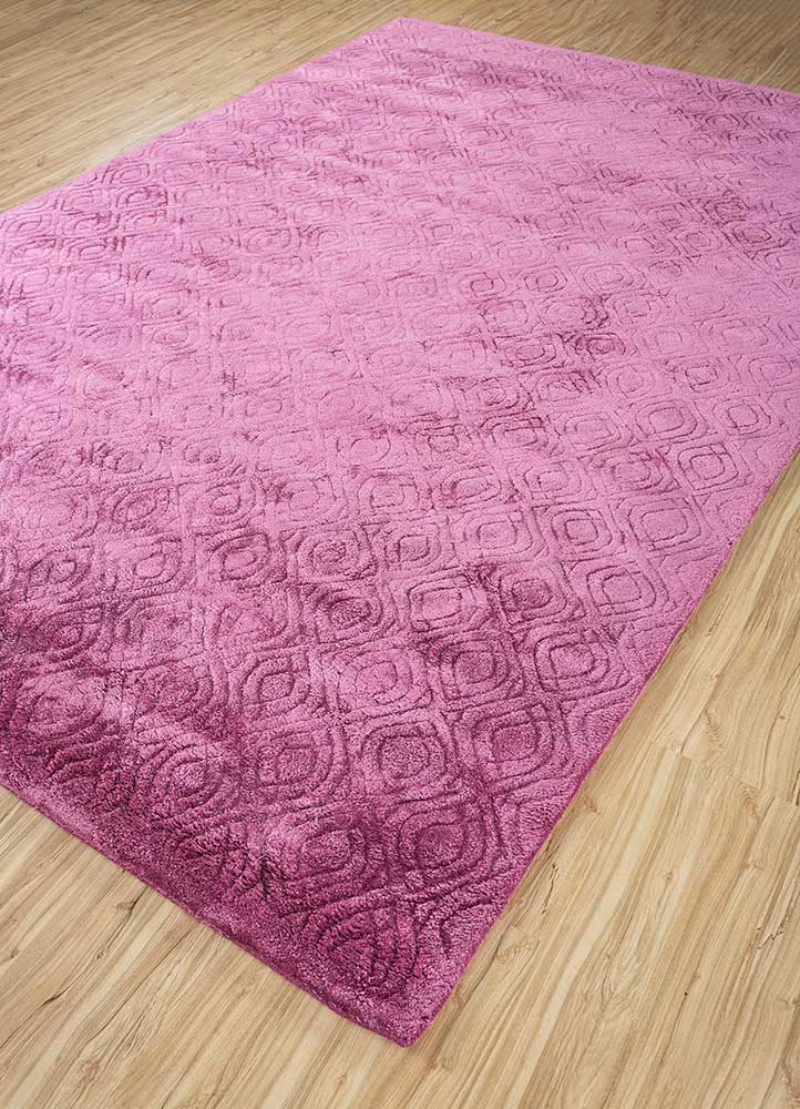 Designer Rug - 270 x 180 cm - rose