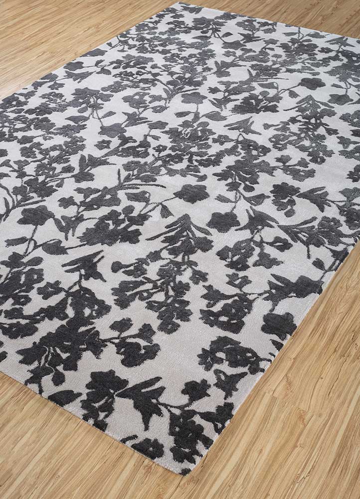 Wool Rug - 270 x 180 cm - black and white