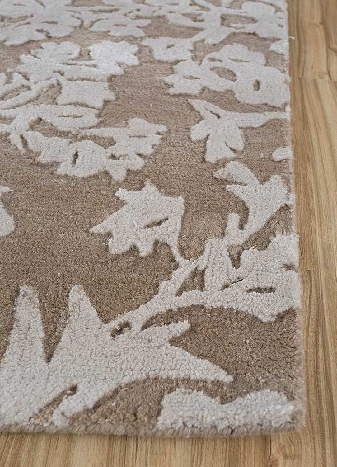 Wool Rug - 270 x 180 cm - black and white