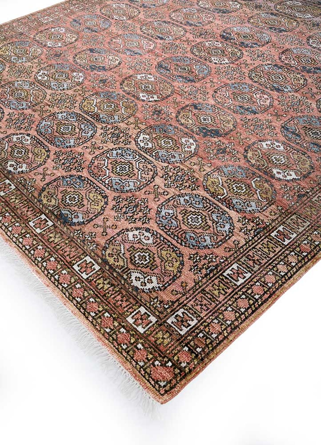 DP02-RUG1147451-240x150