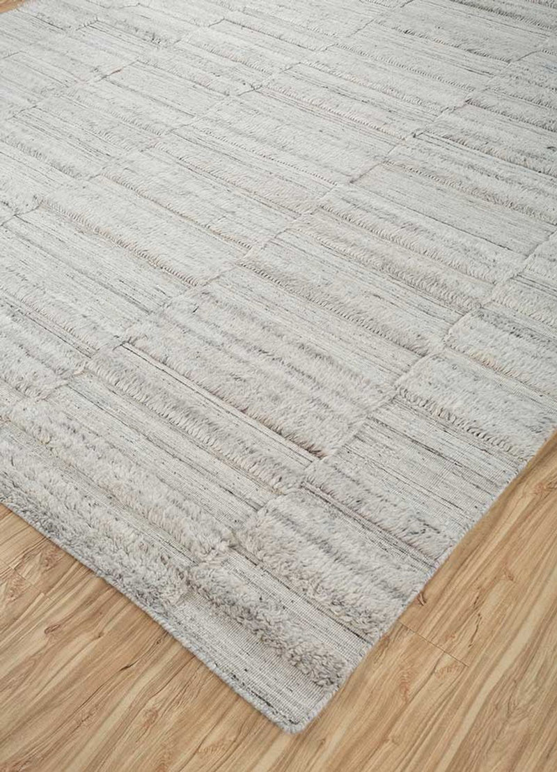 Wool Rug - 300 x 240 cm - white