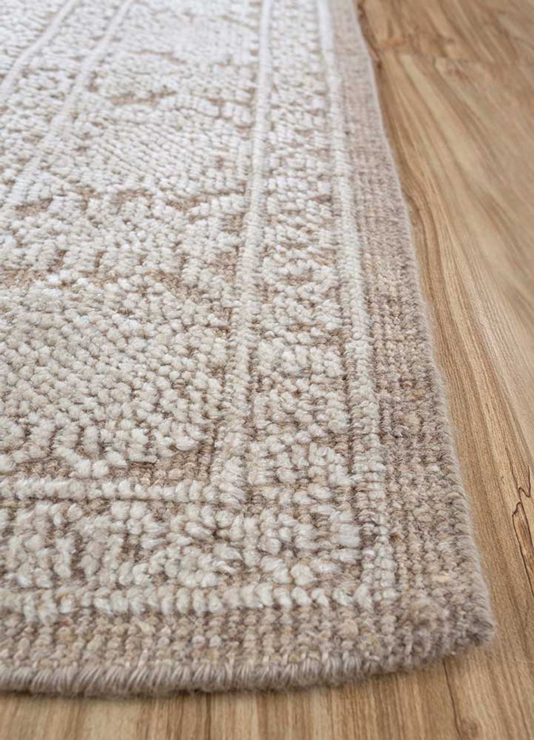 Wool Rug - 300 x 240 cm - beige