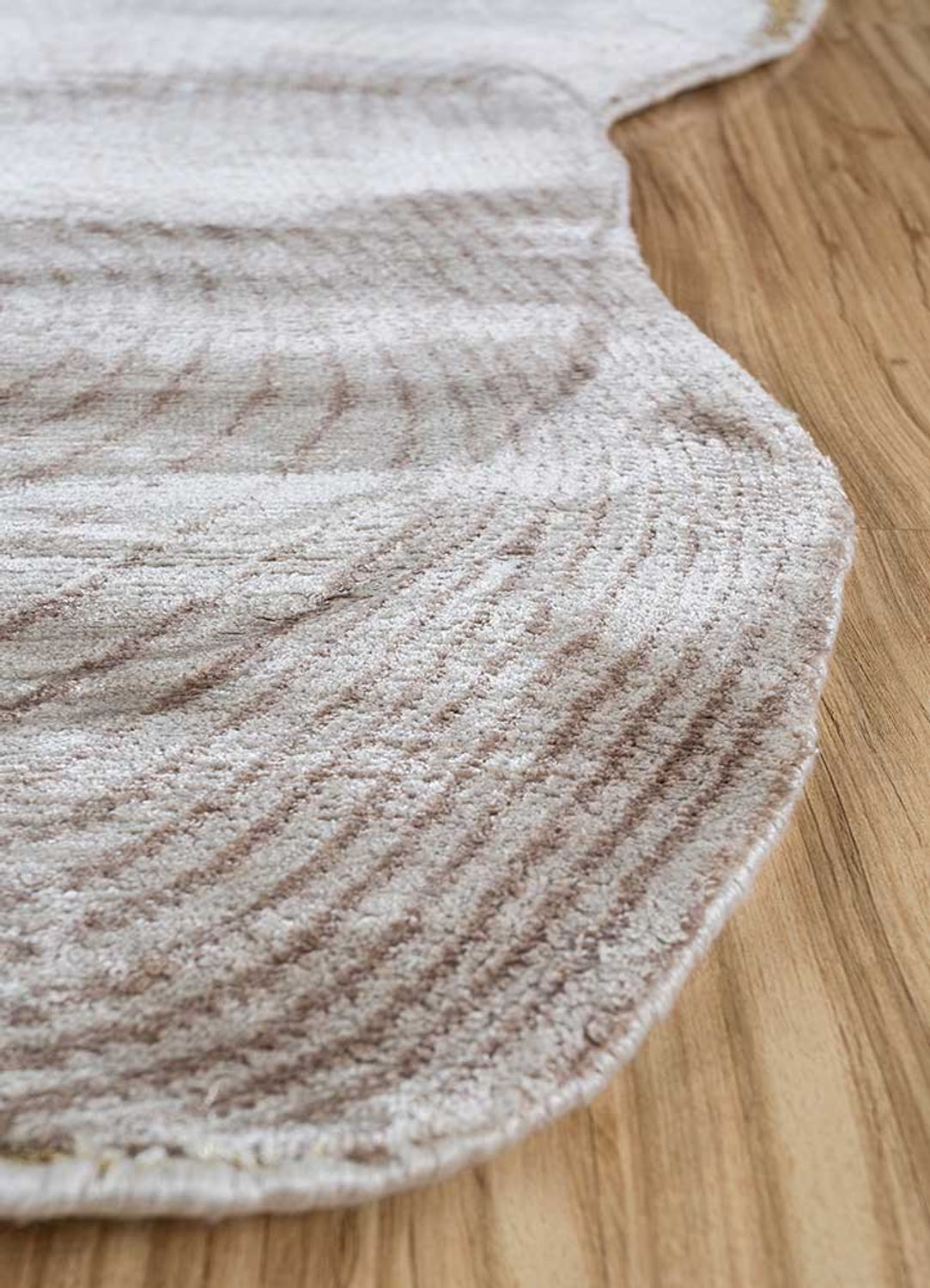 Designer Rug Holden - Designerteppich
