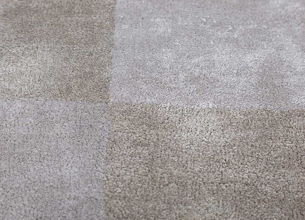 Designer Rug other shape  - 240 x 150 cm - light grey