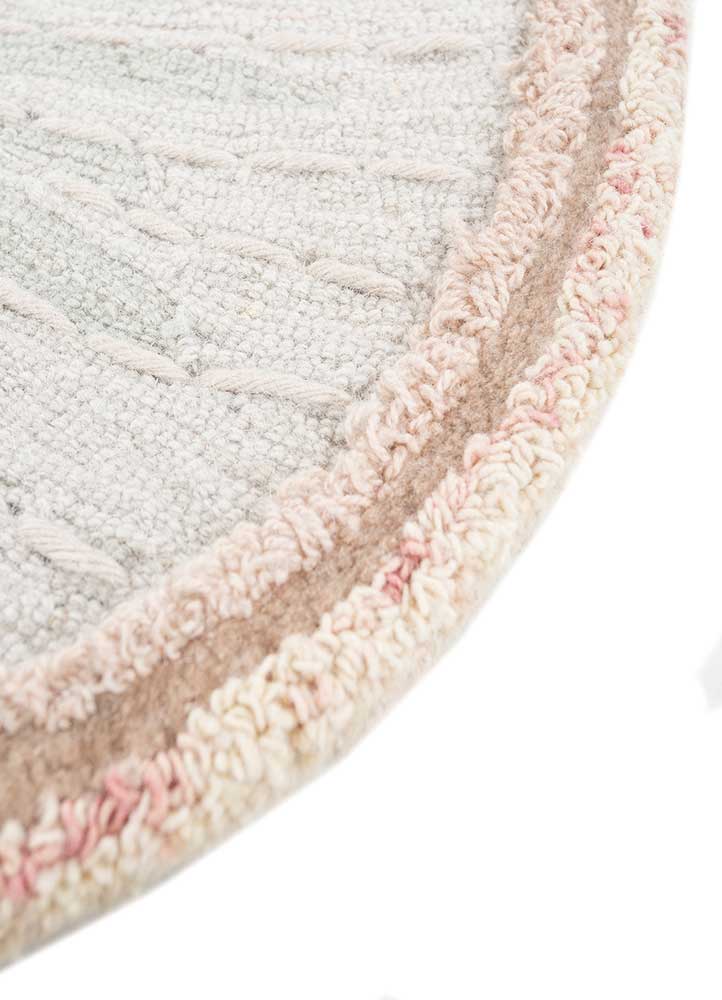 Wool Rug other shape  - 240 x 180 cm - beige