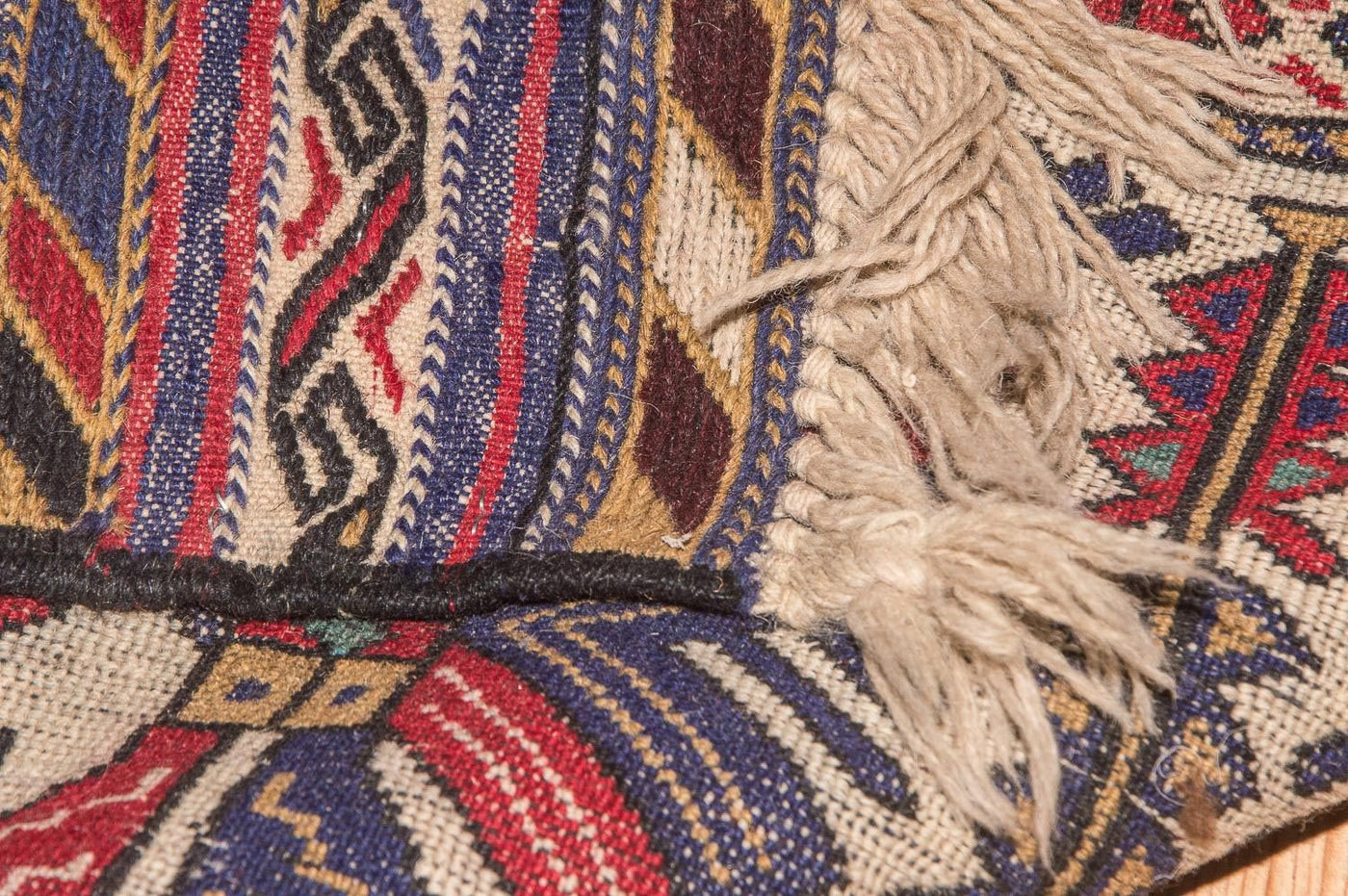 Antique Kilim Rug 276x185cm