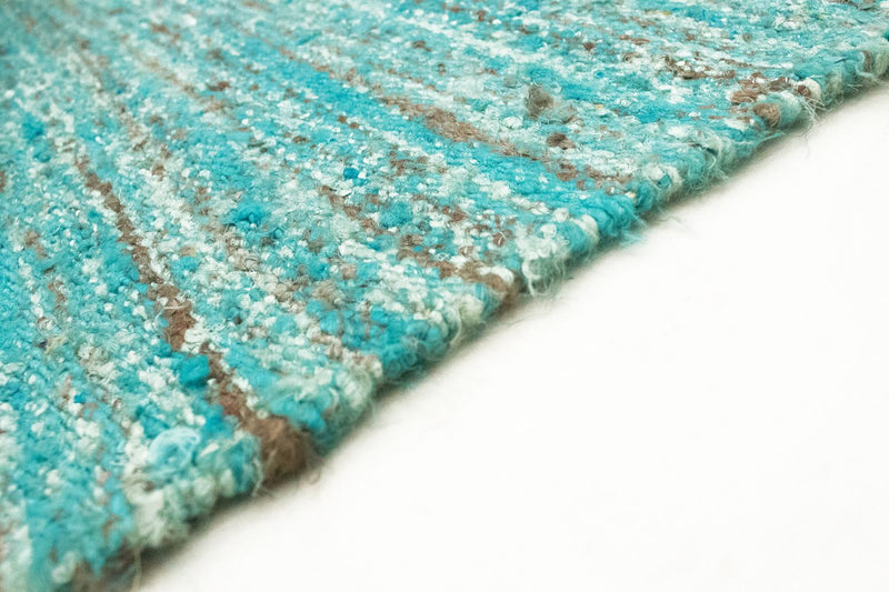 Modern Kilim Rug Elegance