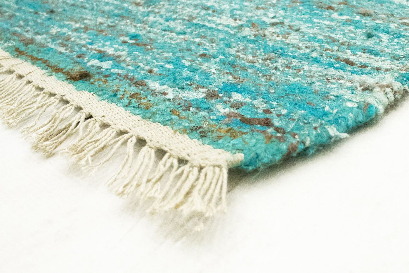 Modern Kilim Rug Elegance