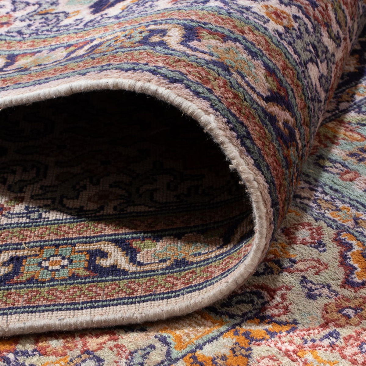 Silk Rug - Kashmir Silk - 337 x 247 cm - light red