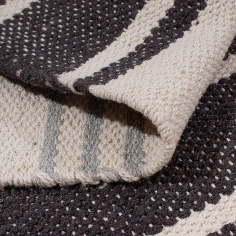 Modern Kilim Rug 90x60cm
