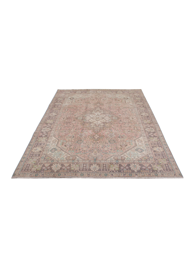 Vintage Rug 194x278cm