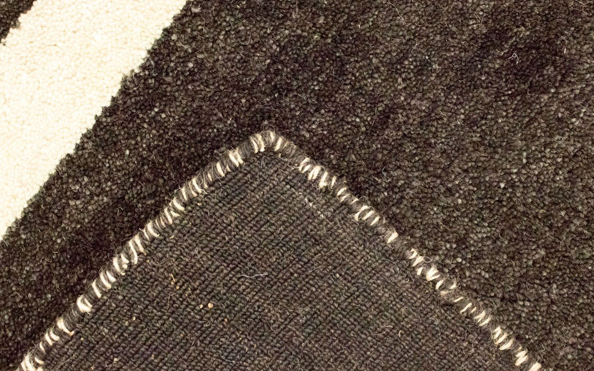 Wool Rug - 264 x 163 cm - multicolored