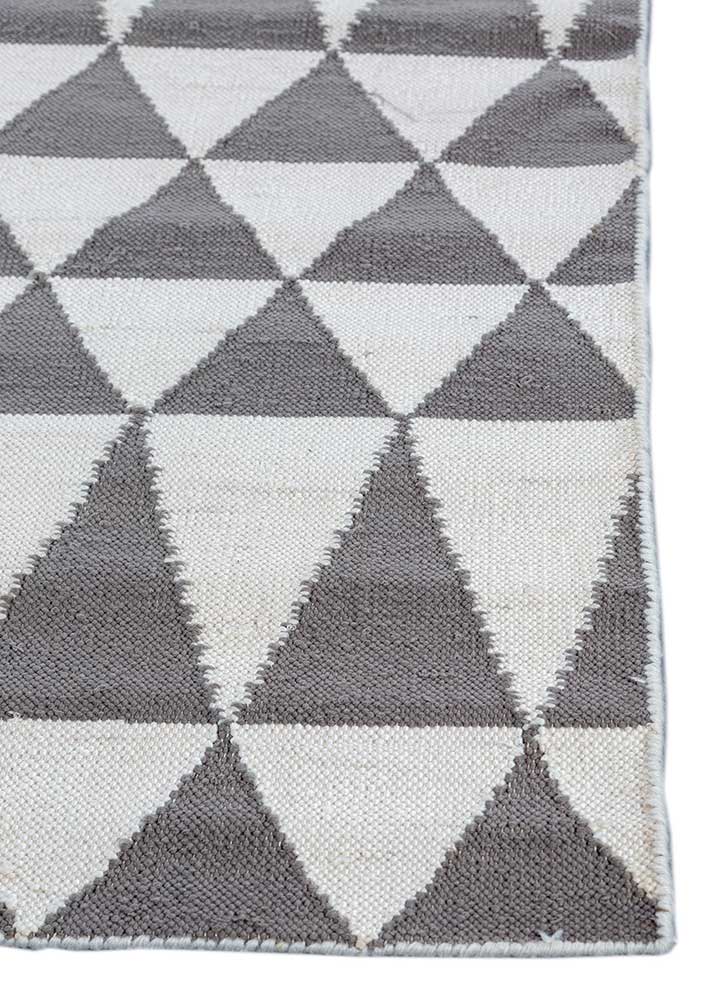 Viscose Rug - 225 x 158 cm - multicolored