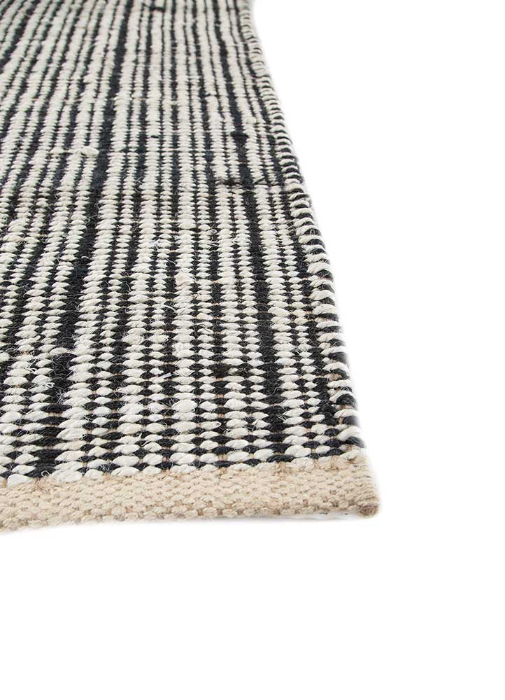 Sisal Rug - 240 x 150 cm - black and white