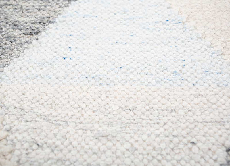 Viscose Rug - 270 x 180 cm - cream