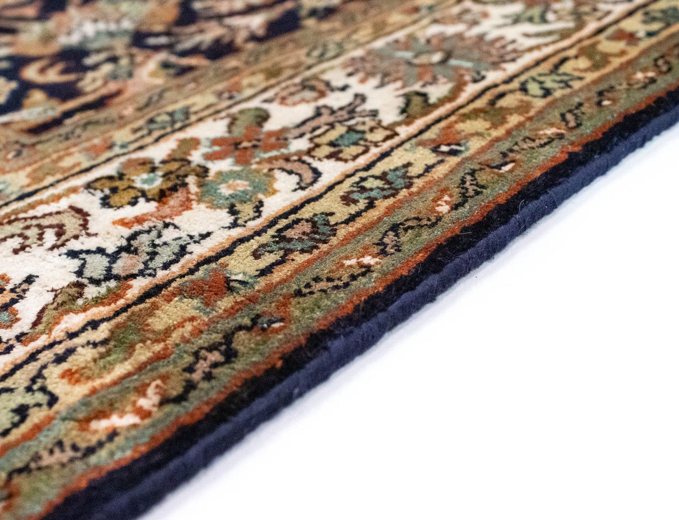 Kashmir Silk Rug 127x74cm - Oriental Rug