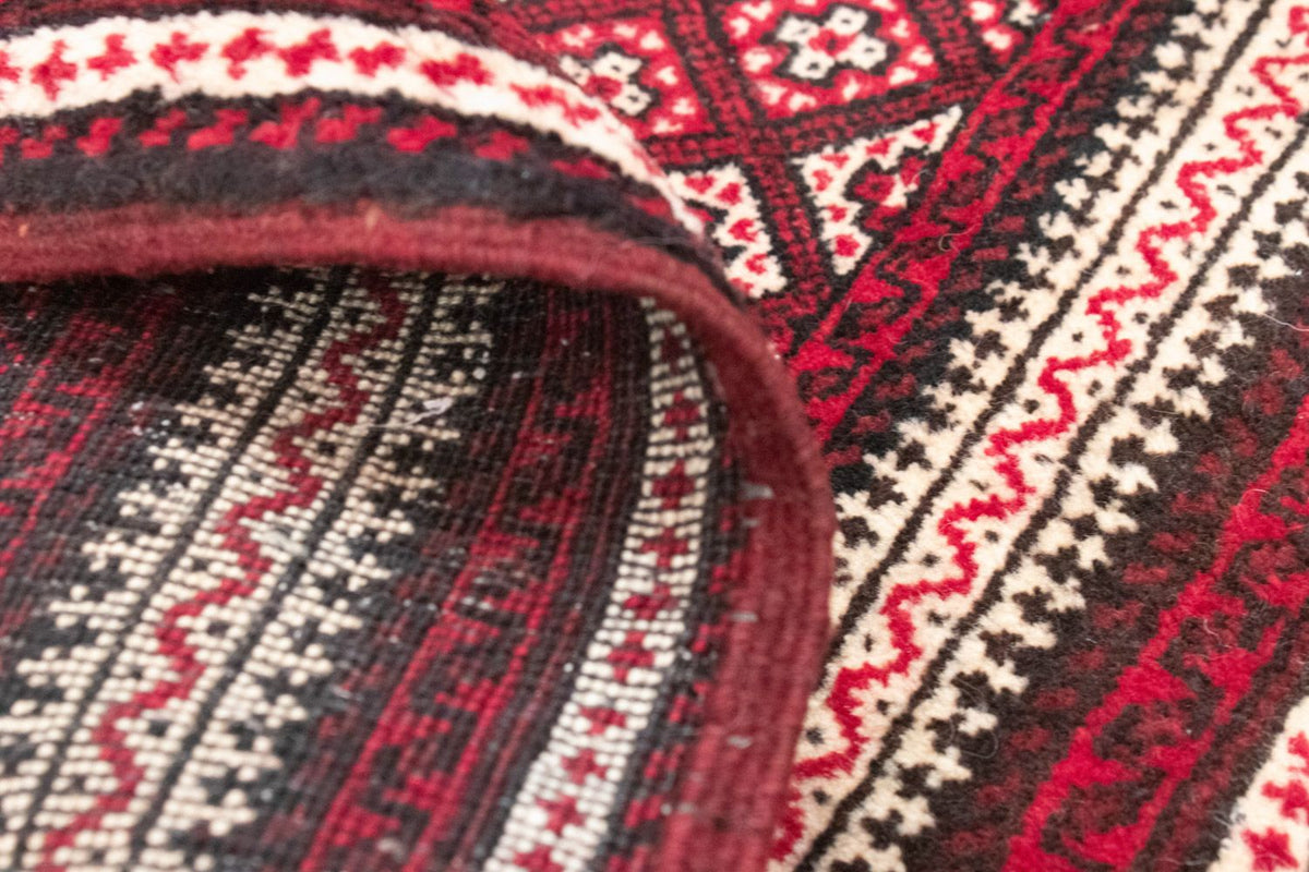 Belutsch Rug - 84 x 70 cm - red