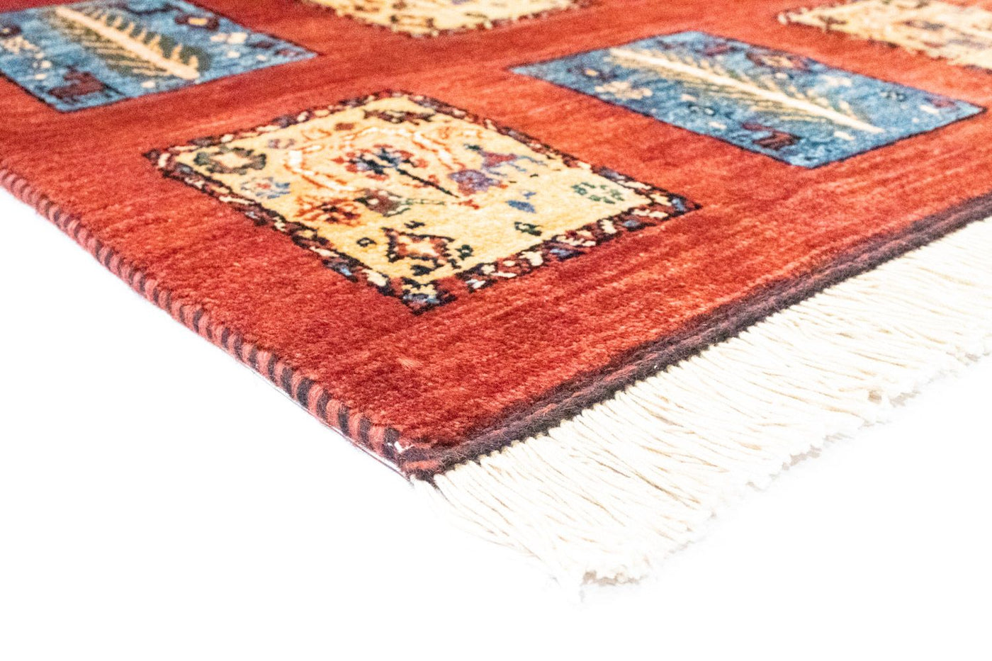 Qashqai Rug 244x158cm - Persian Rugs