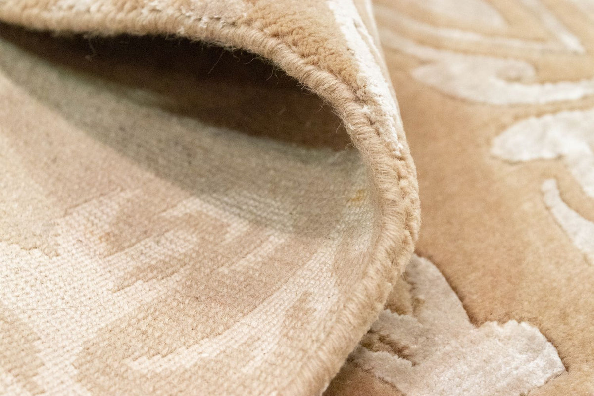 Designer Rug - 182 x 127 cm - brown