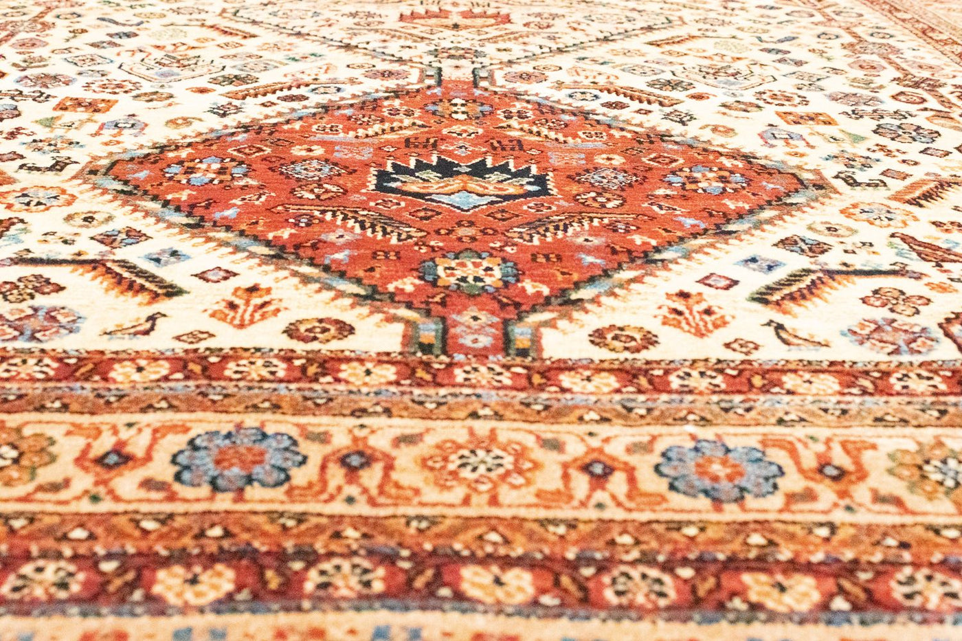 Qashqai Rug 203x145cm - Persian Rugs