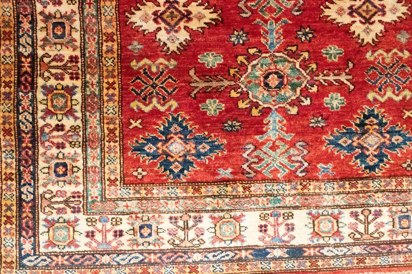 Kazak Rug 181x117cm - Oriental Rug