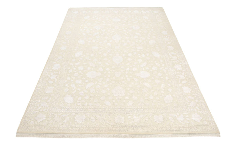 Oriental Rug - 350 x 242 cm - white