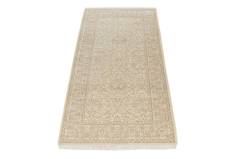 Oriental Rug - 144 x 73 cm - light beige