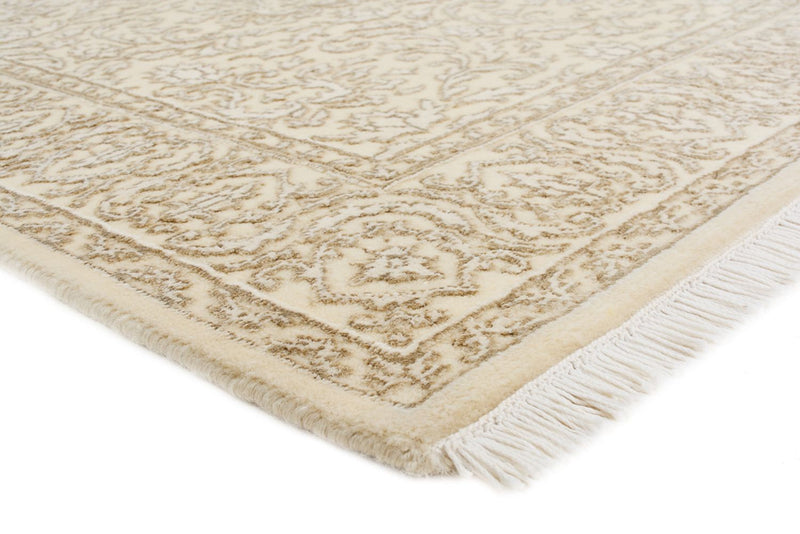 Oriental Rug - 144 x 73 cm - light beige