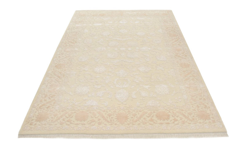 Oriental Rug - 242 x 170 cm - light beige