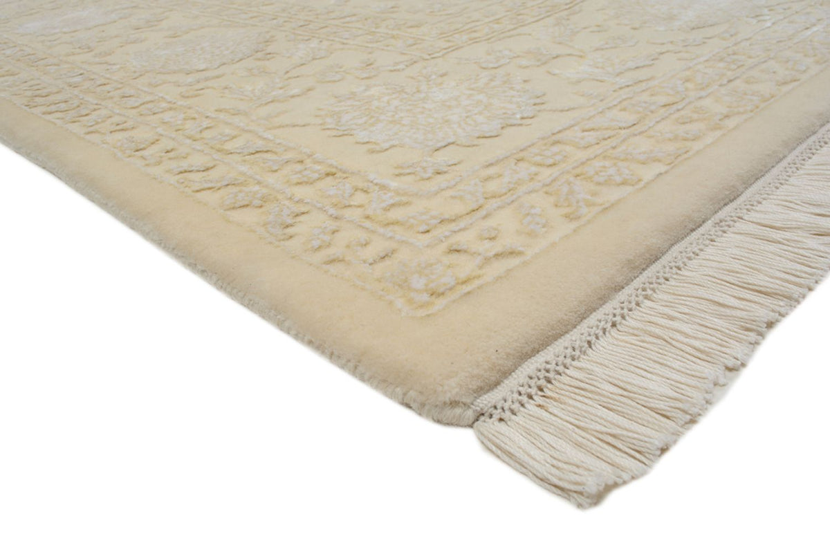 Oriental Rug - 286 x 218 cm - light beige