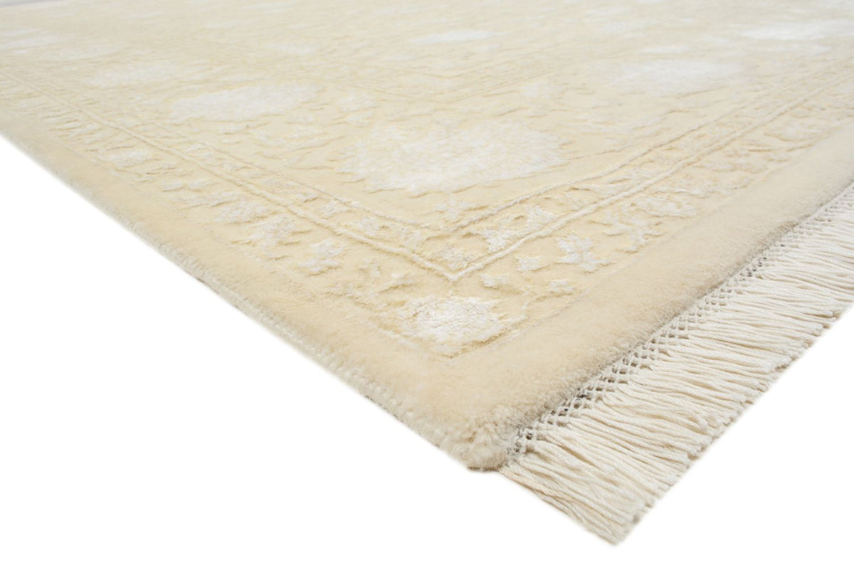 Oriental Rug - 257 x 203 cm - light beige
