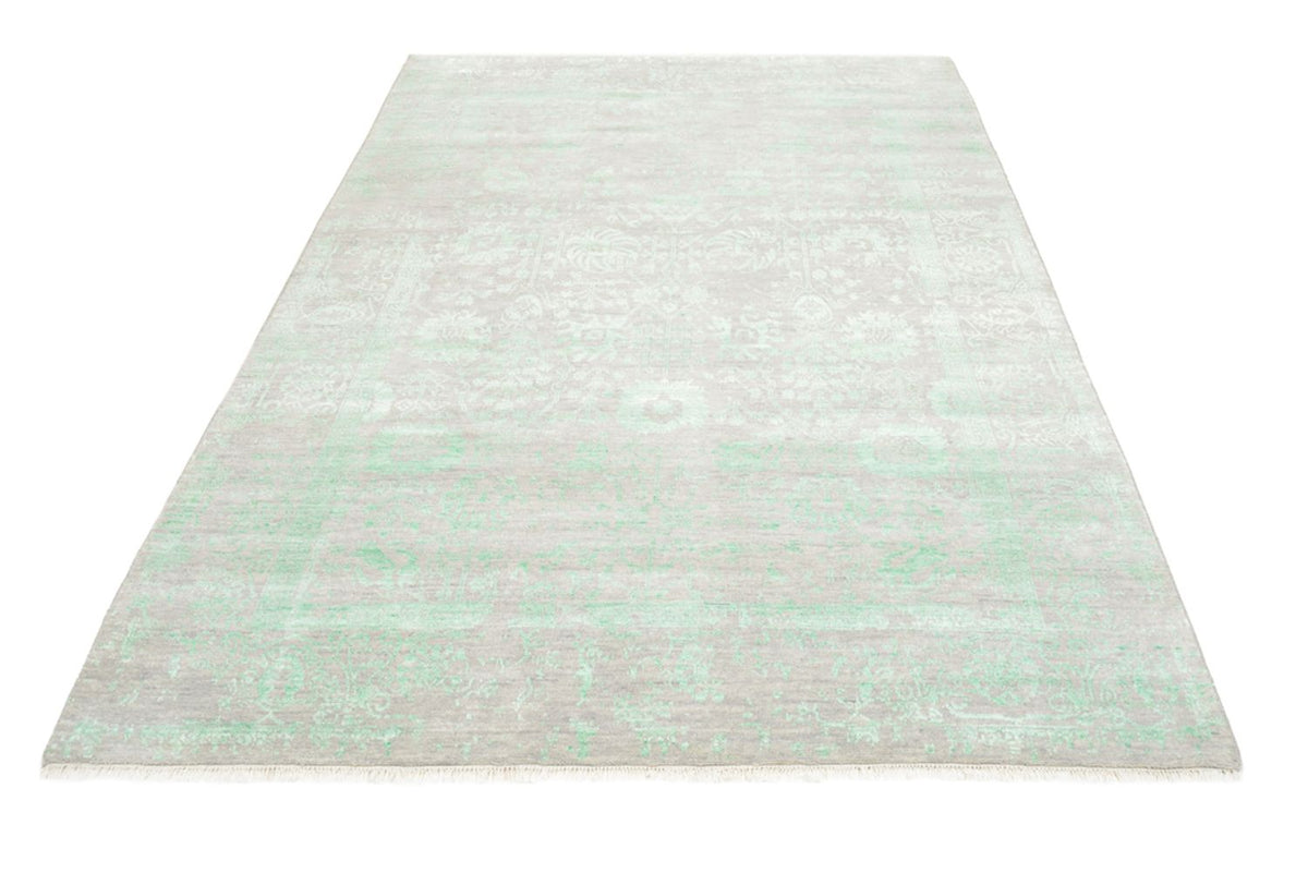 Designer Rug - 244 x 171 cm - light green