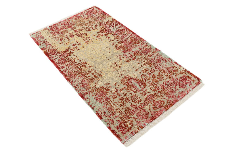 Designer Rug - 134 x 71 cm - light red