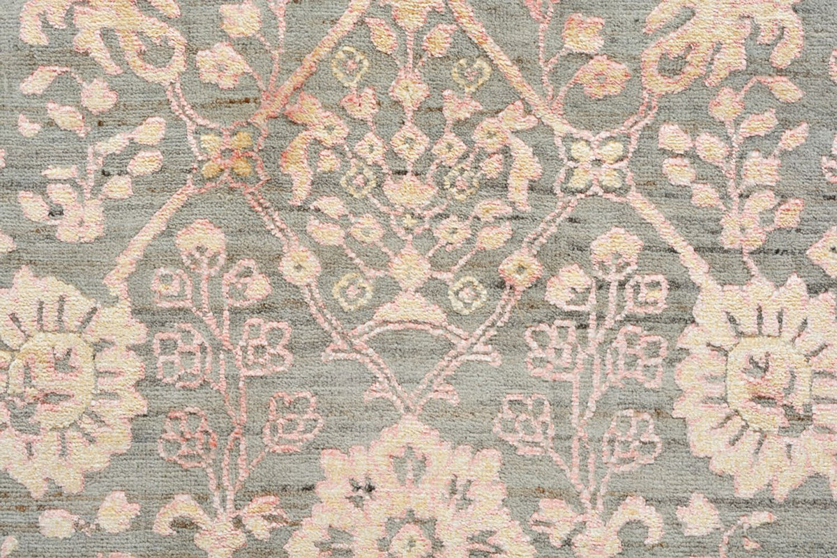 Designer Rug - 238 x 178 cm - salmon