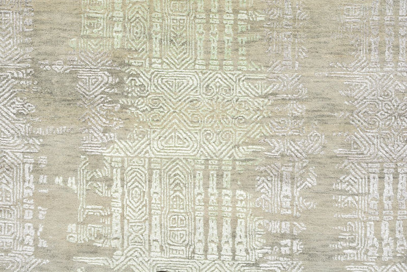 Designer Rug - 236 x 179 cm - light green