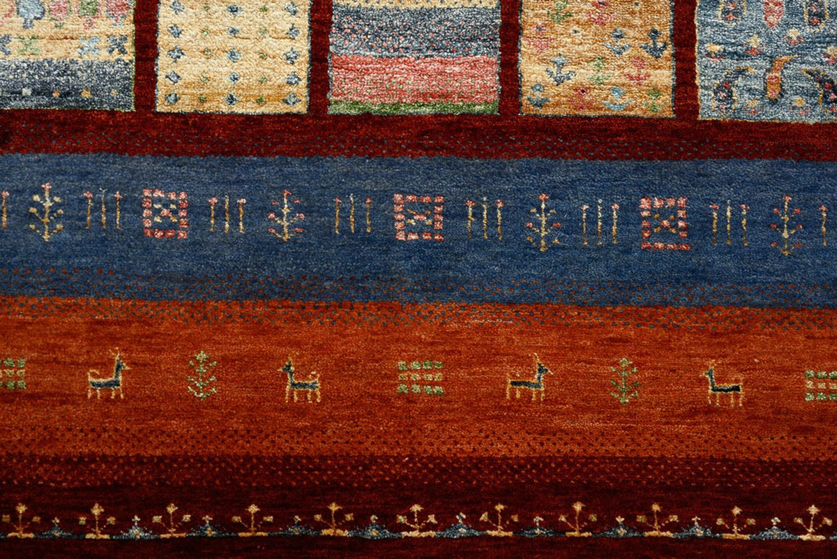 Gabbeh Rug - Loribaft Indus - 201 x 155 cm - red