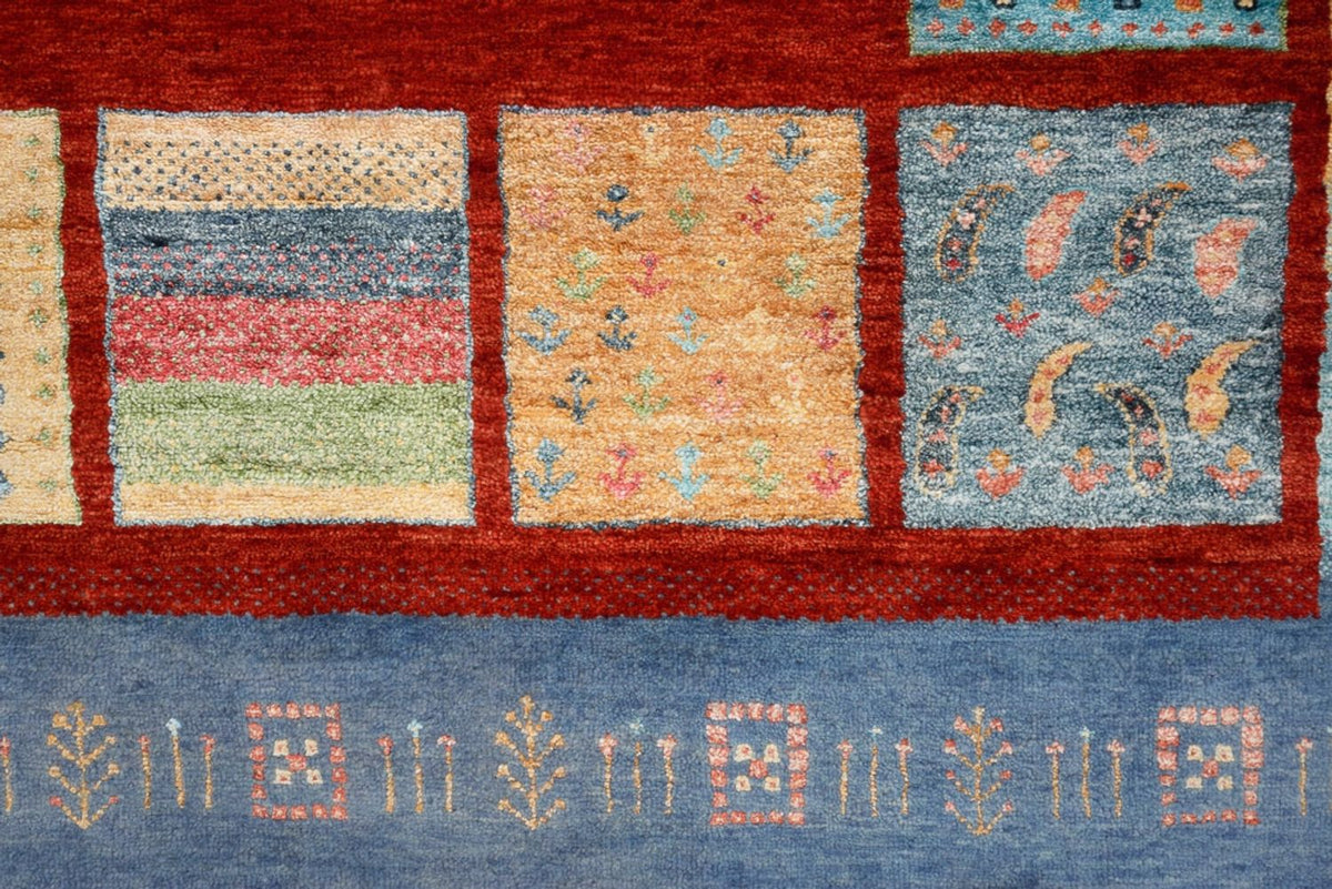 Gabbeh Rug - Loribaft Indus - 299 x 203 cm - red