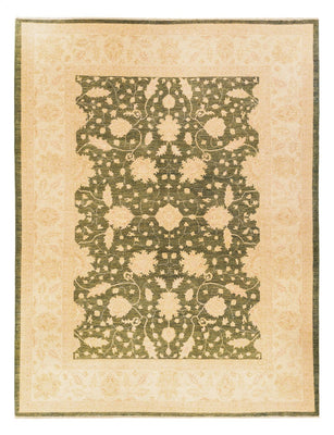 Ziegler Rug - 404 x 307 cm - olive green