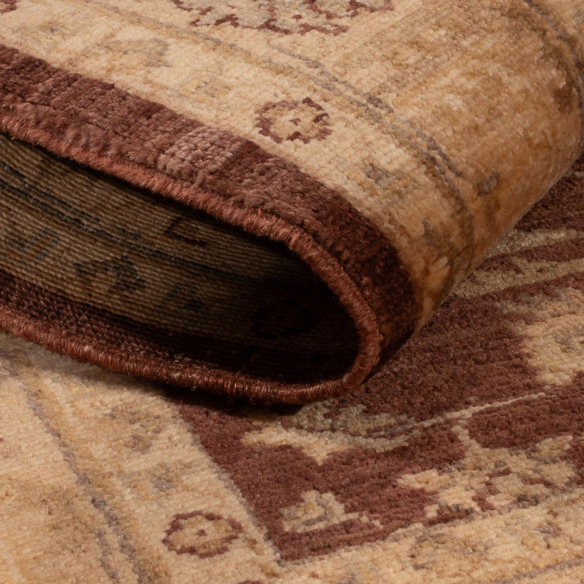 Ziegler Rug - 136 x 99 cm - brown