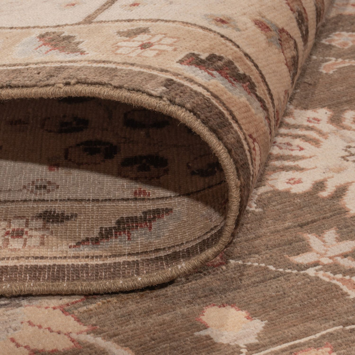 Ziegler Rug - 325 x 220 cm - green