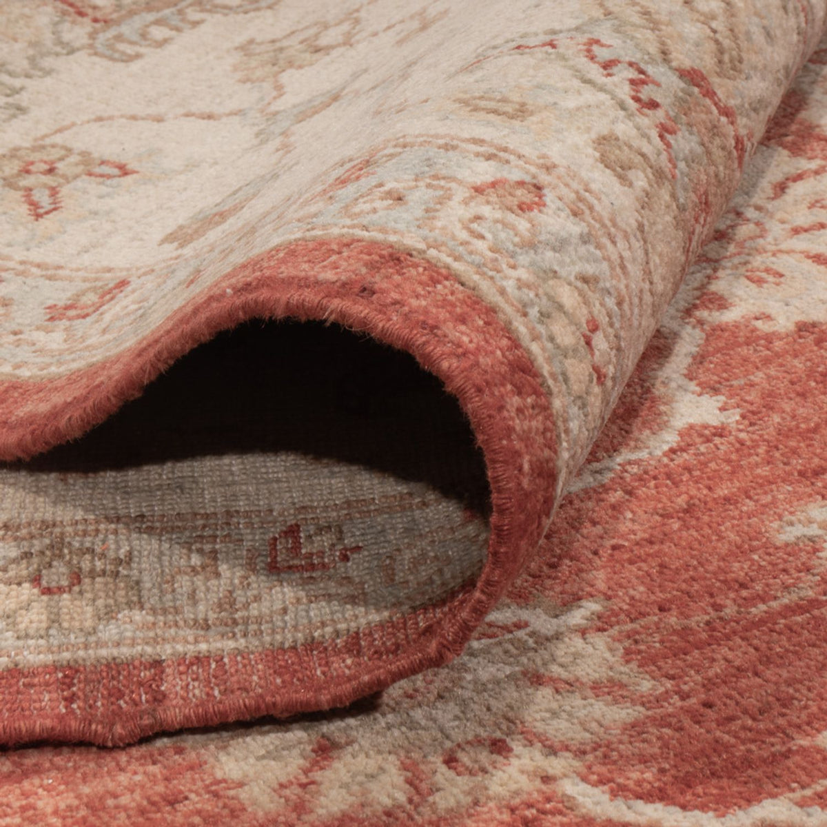 Ziegler Rug - 298 x 256 cm - red