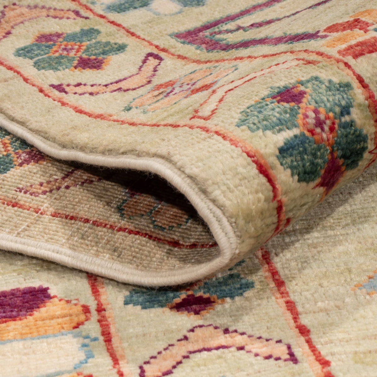 Ziegler Rug - Usak - 336 x 244 cm - light green