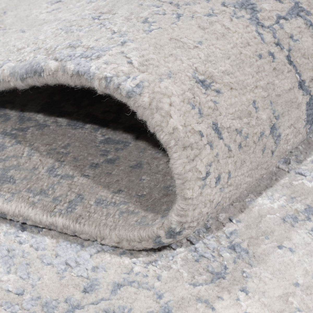 Designer Rug - 209 x 142 cm - white