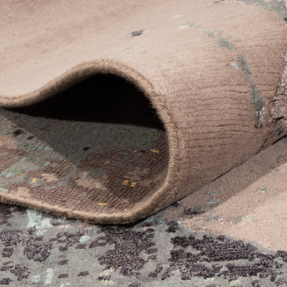 Designer Rug - 251 x 176 cm - multicolored