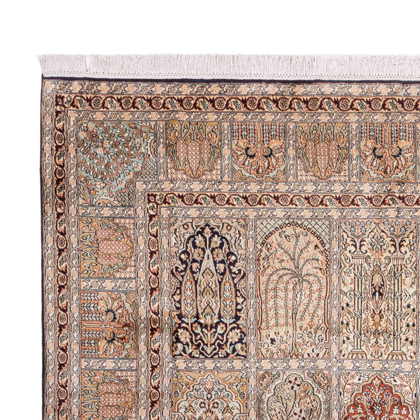 Kashmir Silk Rug 315x214cm - Oriental Rug